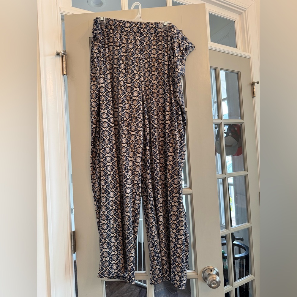 Catherines Navy Geometric Elastic Waist Pants